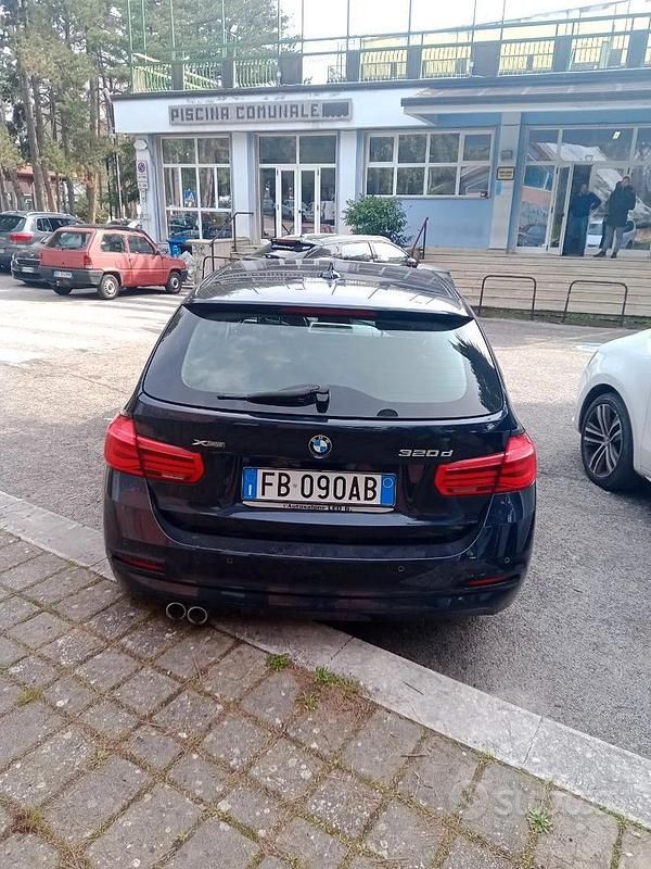 Usata BMW 320 163 CV (119 kW) 2015 Blu Station wagon