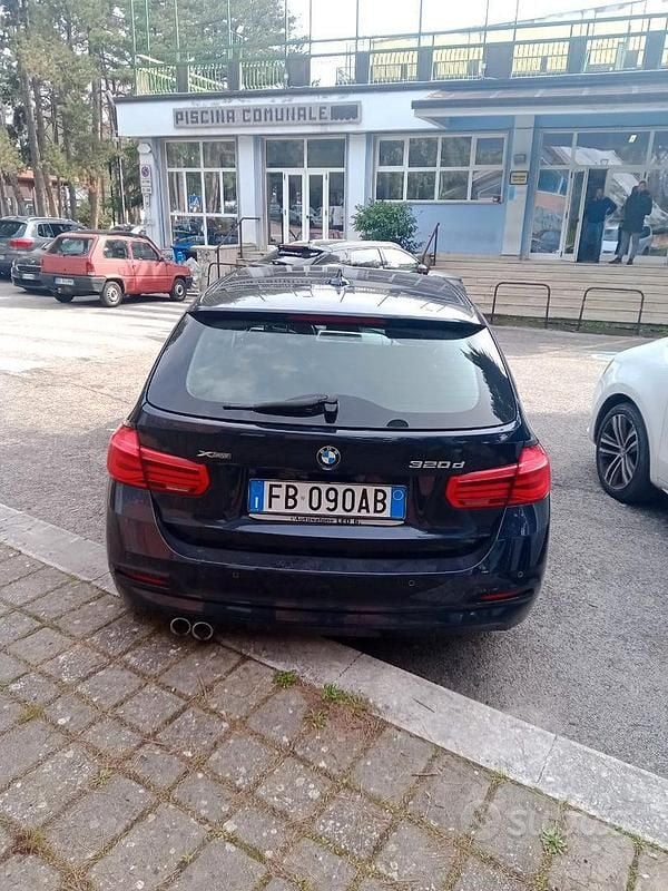 Usata BMW 320 2015 Blu Station wagon