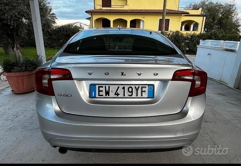 Usata Volvo S60 2014 Grigio Berlina