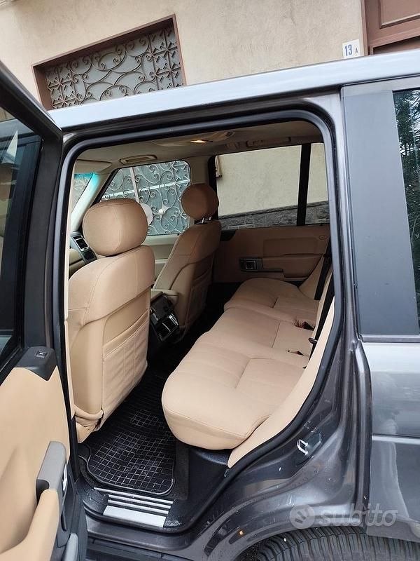 Usata Land Rover Range Rover Vogue 177 CV (130 kW) 2004 SUV