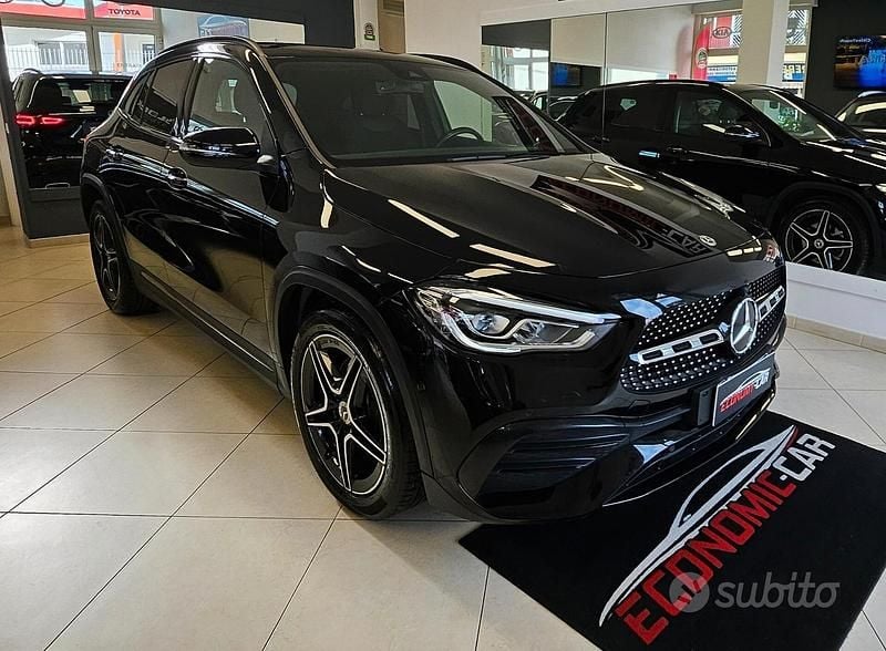 Usata Mercedes GLA180 Premium 116 CV (85 kW) 2023 Nero SUV