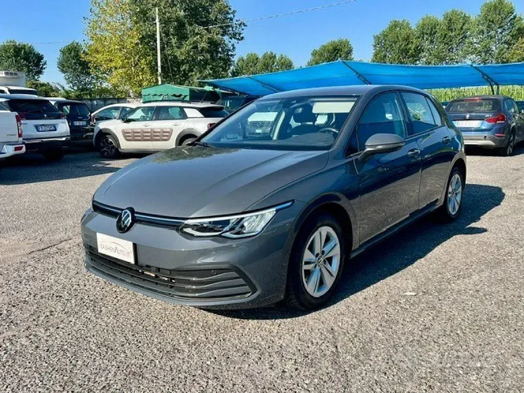 Usata VW Golf VIII Style 116 CV (85 kW) 2022 Grigio Berlina