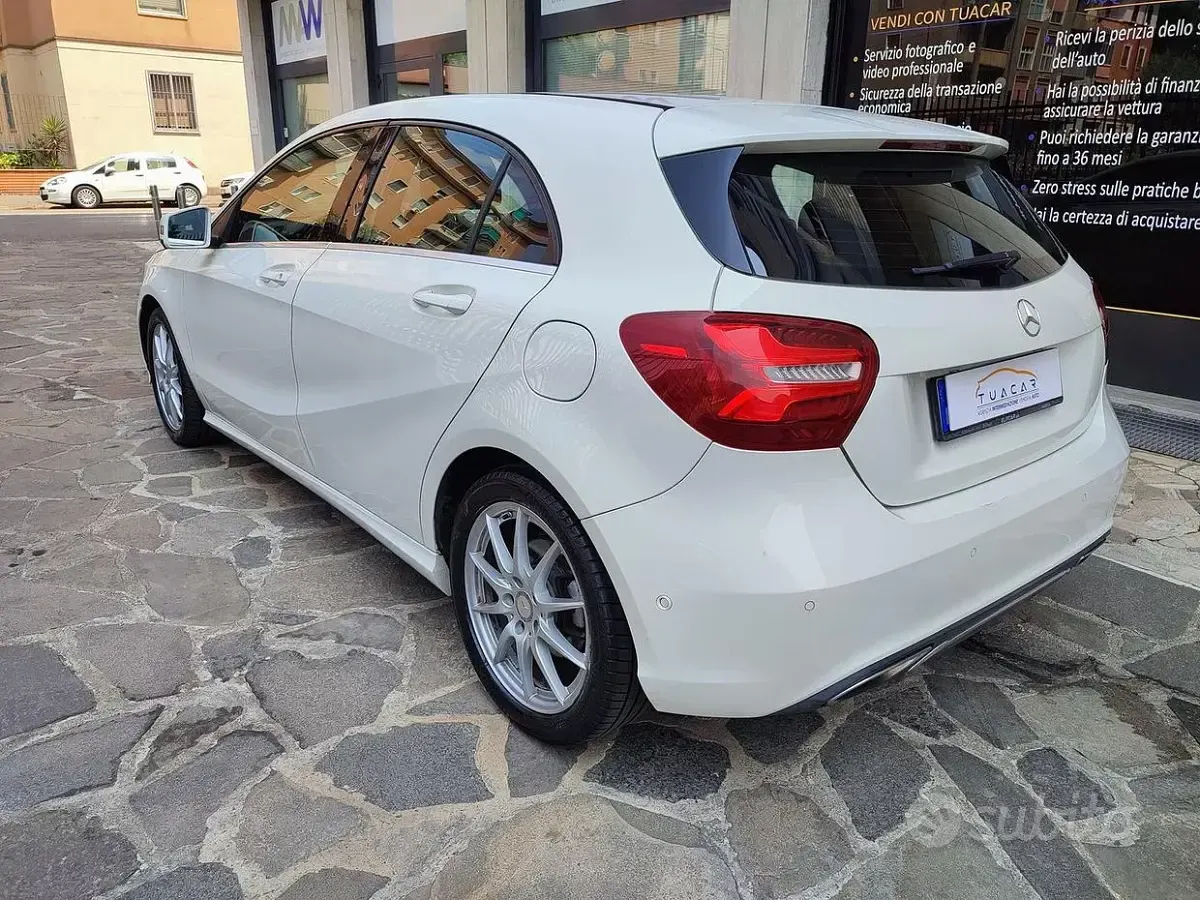 Usata Mercedes A200 Business 156 CV (114 kW) 2016 Bianco Utilitaria