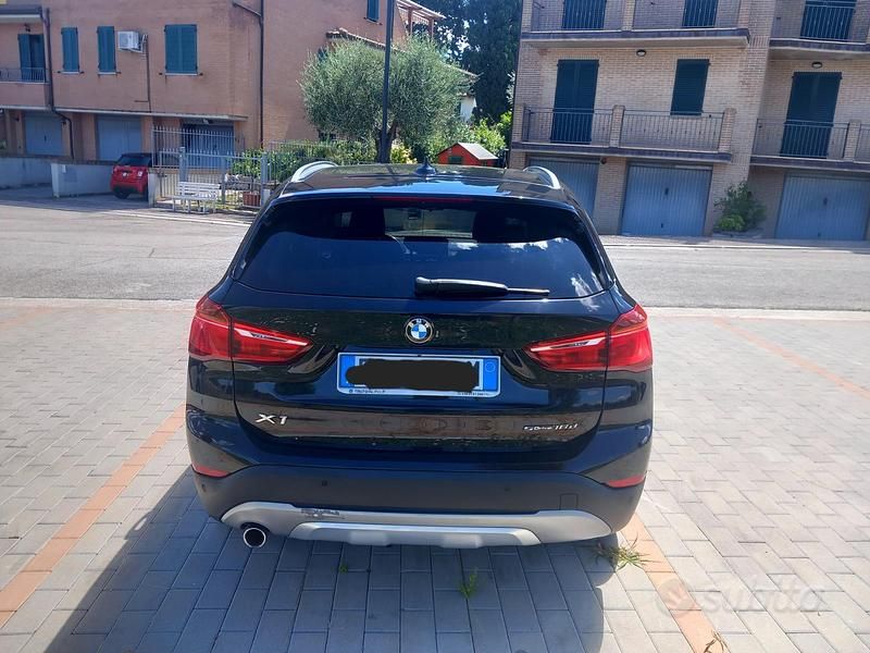 Nero Usata 2018 BMW X1 xLine SUV | 16.900 € (Buon prezzo) - Immagine 1/4
