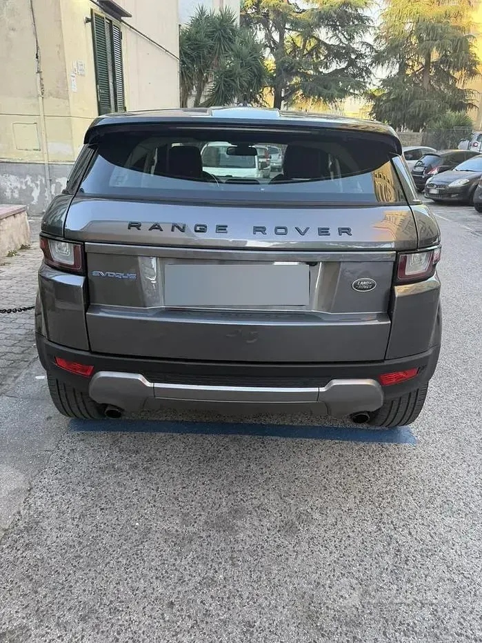 Usata Land Rover Range Rover evoque 150 CV (110 kW) 2016 Grigio Station wagon