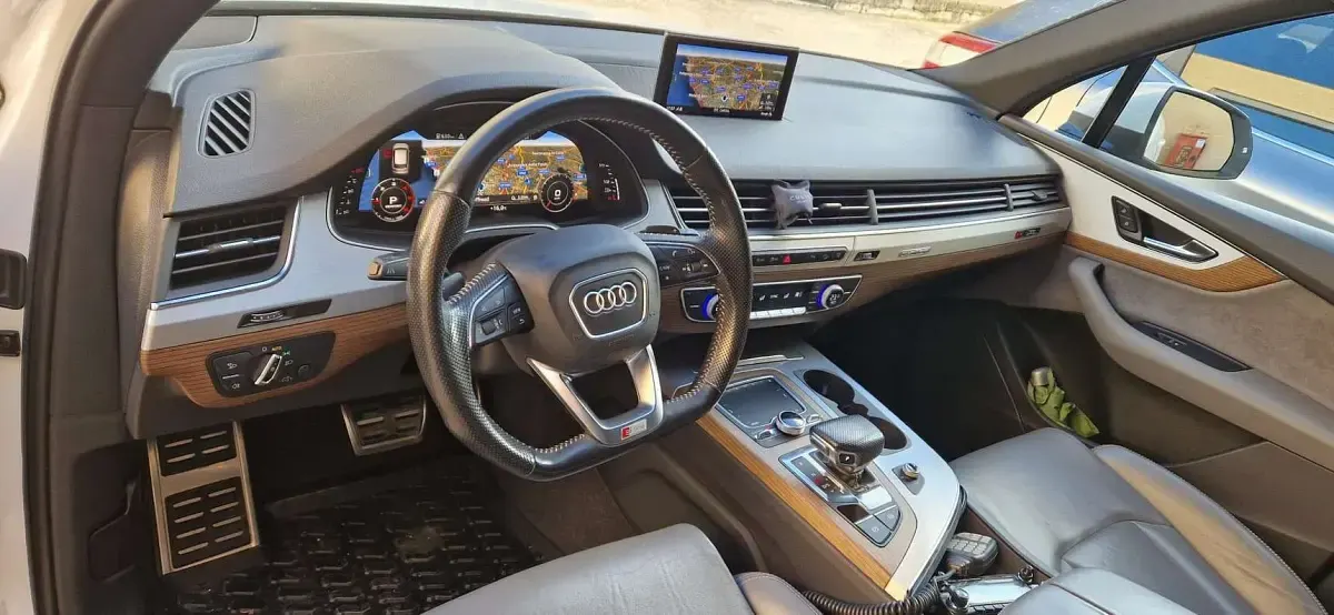 Usata Audi Q7 Business 218 CV (160 kW) 2016 Bianco SUV