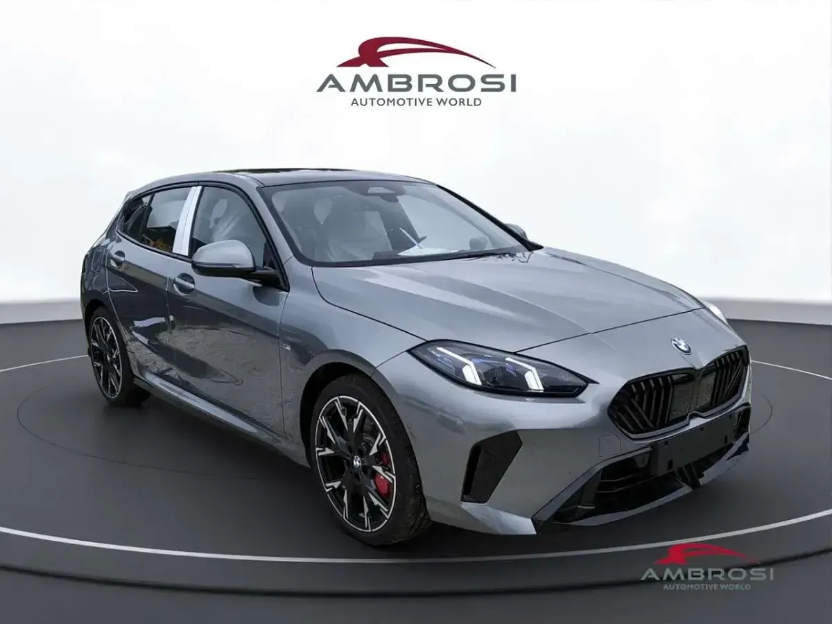 Nuova BMW 120 M Sport 163 CV (119 kW) 2026 Storm bay metallizzato Utilitaria