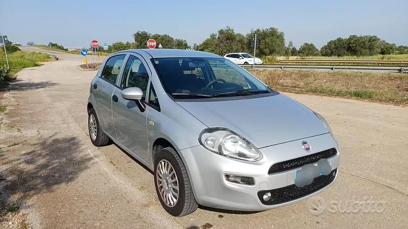 Usata Fiat Punto 2017 Grigio Utilitaria