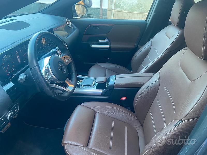 Usata Mercedes GLA200 Premium 2022 Grigio SUV