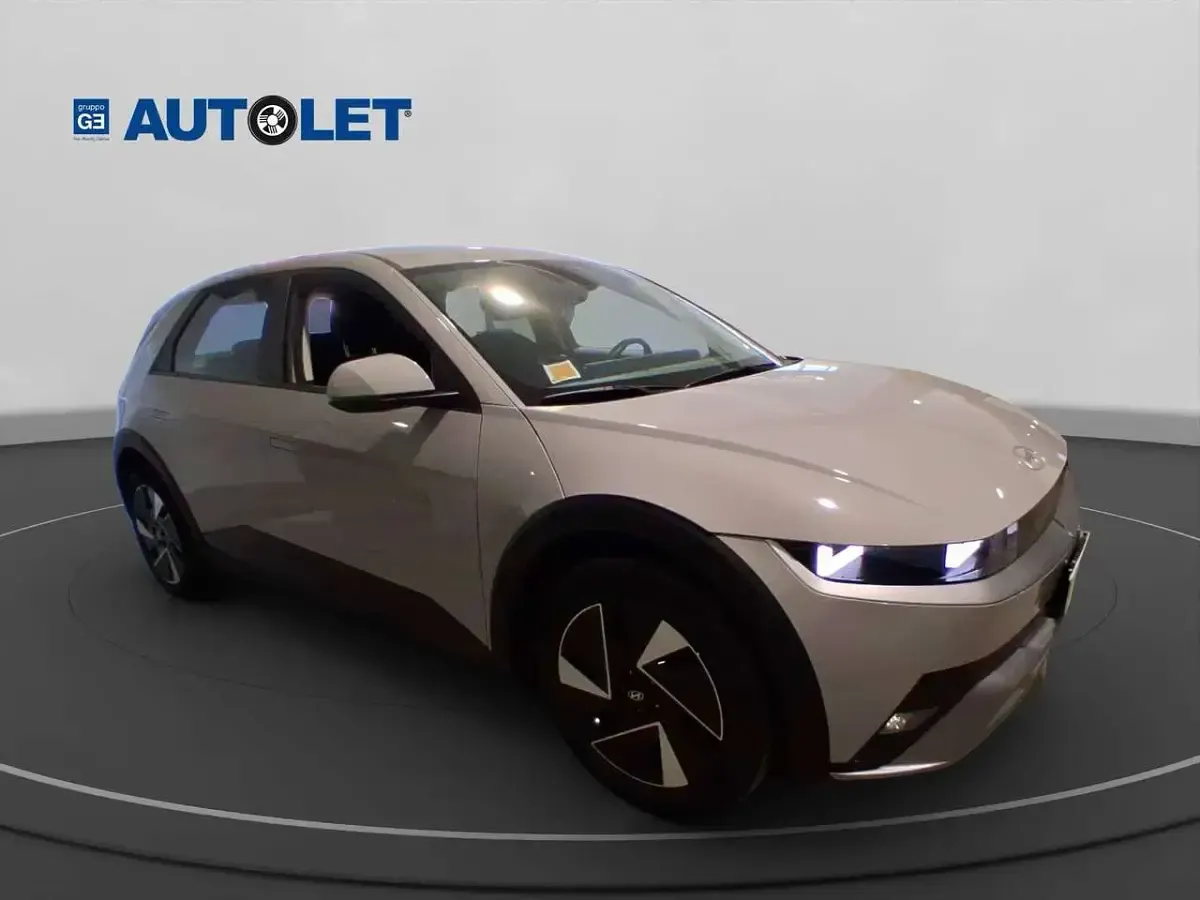 Usata Hyundai Ioniq 5 125 kW (170 CV) 2025 Cyber gray metallic SUV