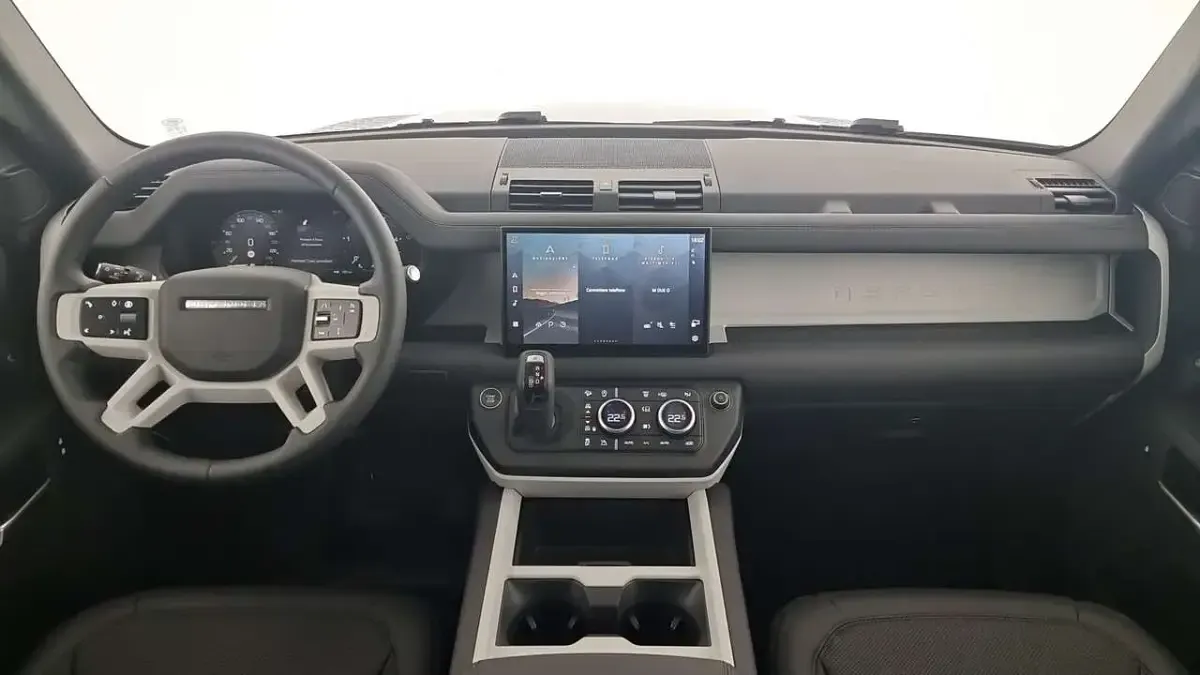 Usata Land Rover Defender S 200 CV (147 kW) 2025 Other SUV