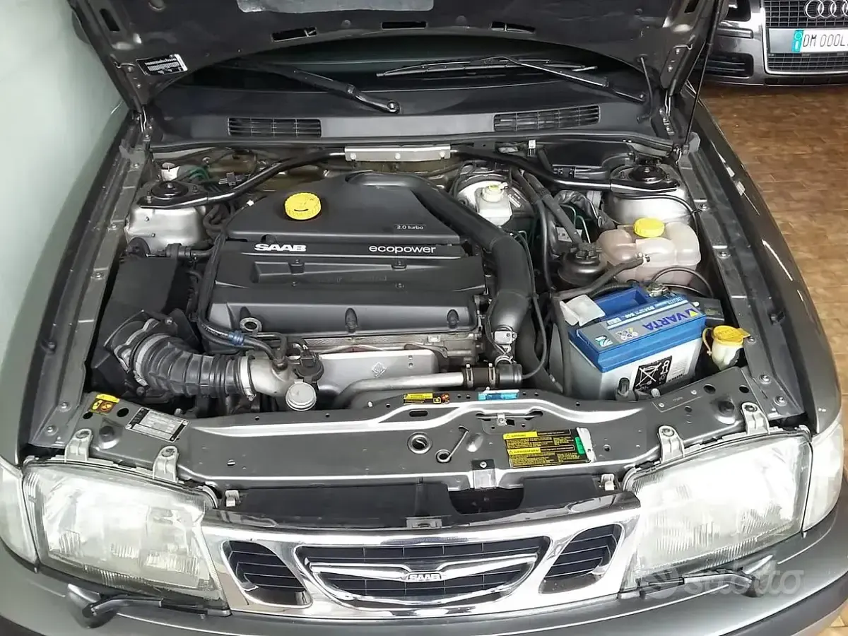 Usata Saab 9-3 Anniversary 150 CV (110 kW) 2002 Grigio Cabrio