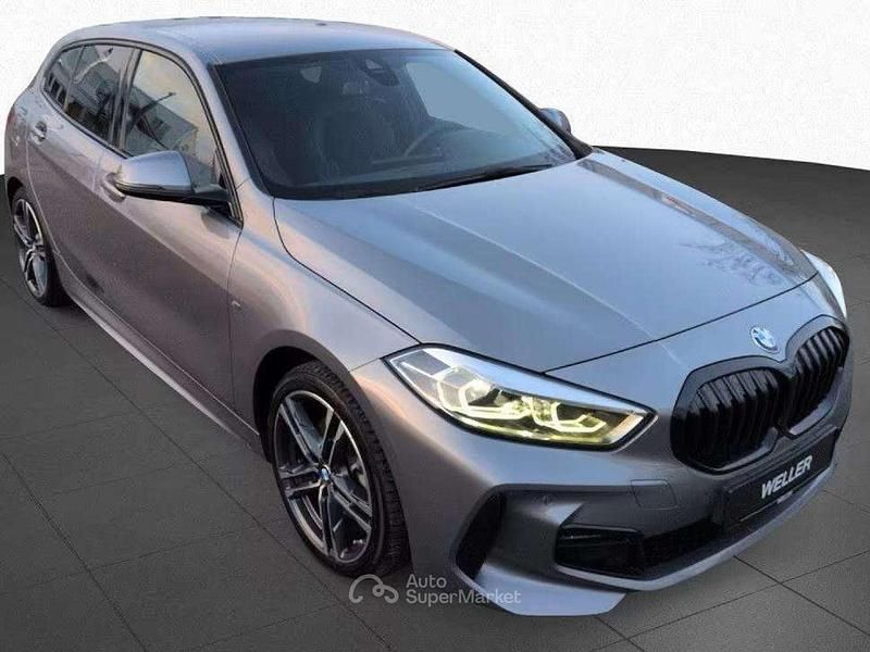 Occasion BMW 118 Shadowline 150 PK (110 kW) 2023 Grijs Hatchback