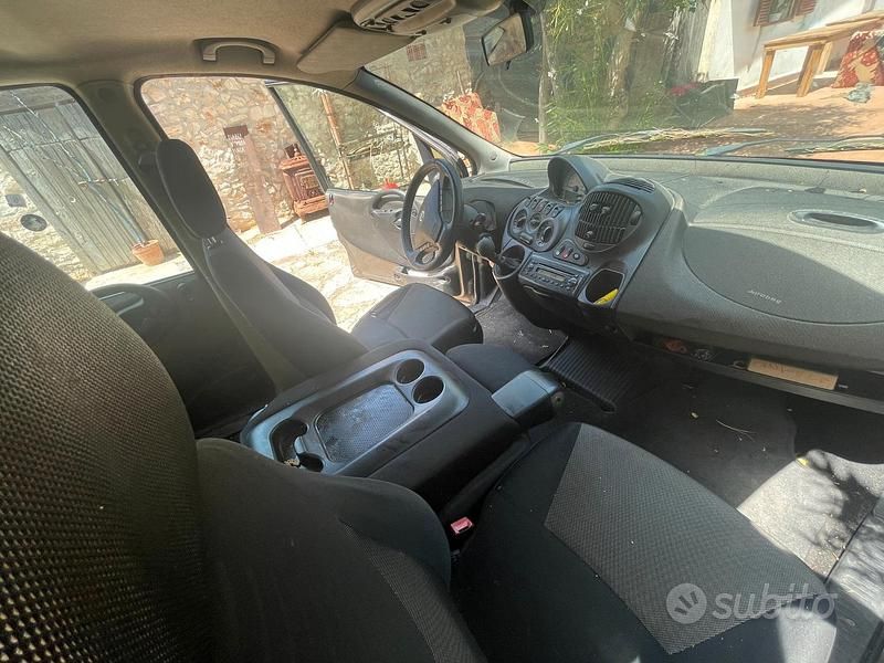Usata Fiat Multipla 103 CV (75 kW) 2006 Monovolume