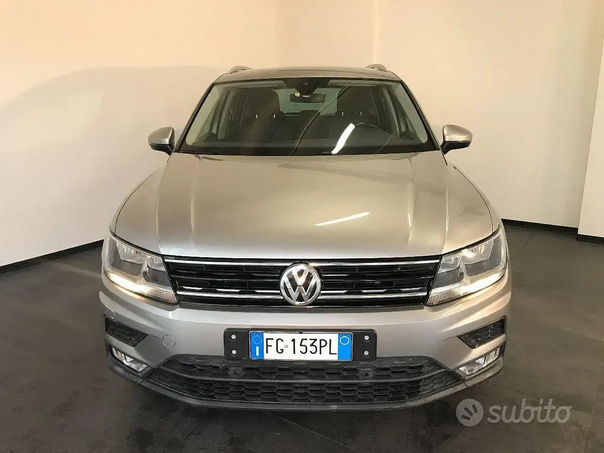 Usata VW Tiguan Business 150 CV (110 kW) 2017 Grigio SUV