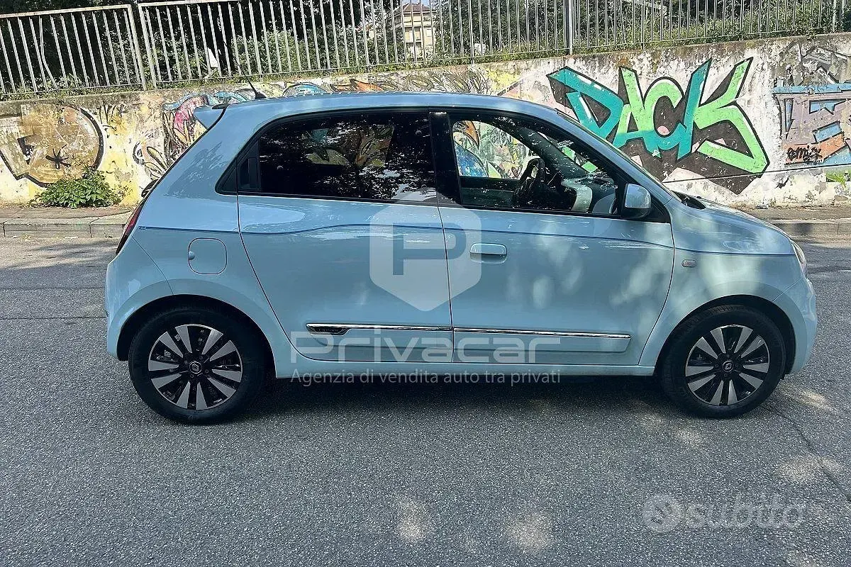 Usata Renault Twingo Intens 30 kW (42 CV) 2021 Bluazzurro Utilitaria