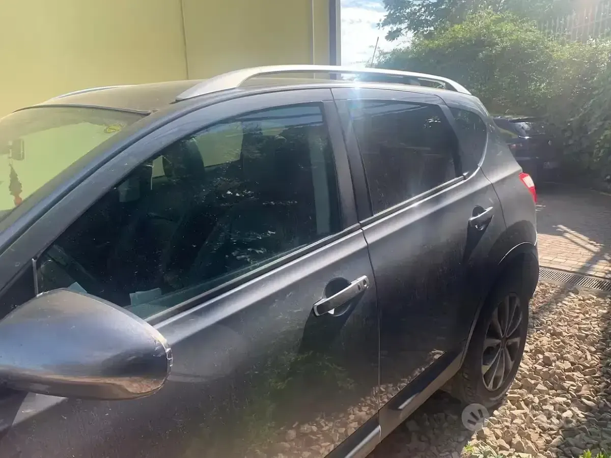 Usata Nissan Qashqai 131 CV (96 kW) 2012 Grigio SUV