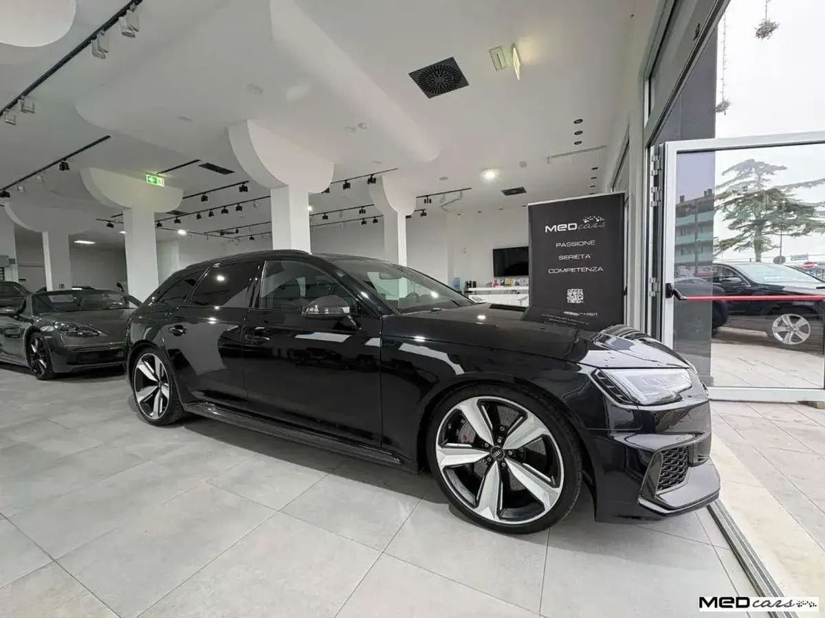 Usata Audi RS4 Ambiente 450 CV (330 kW) 2018 Nero Station wagon