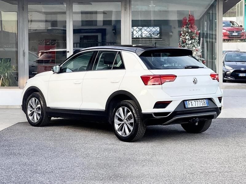 Usata VW T-Roc 116 CV (85 kW) 2019 Bianco SUV