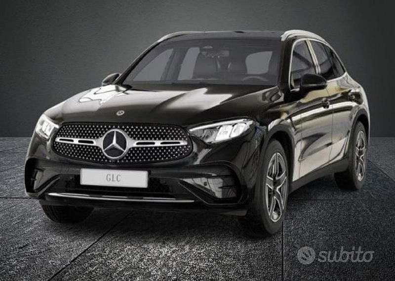 Usata Mercedes GLC220 AMG 197 CV (144 kW) 2024 Nero SUV