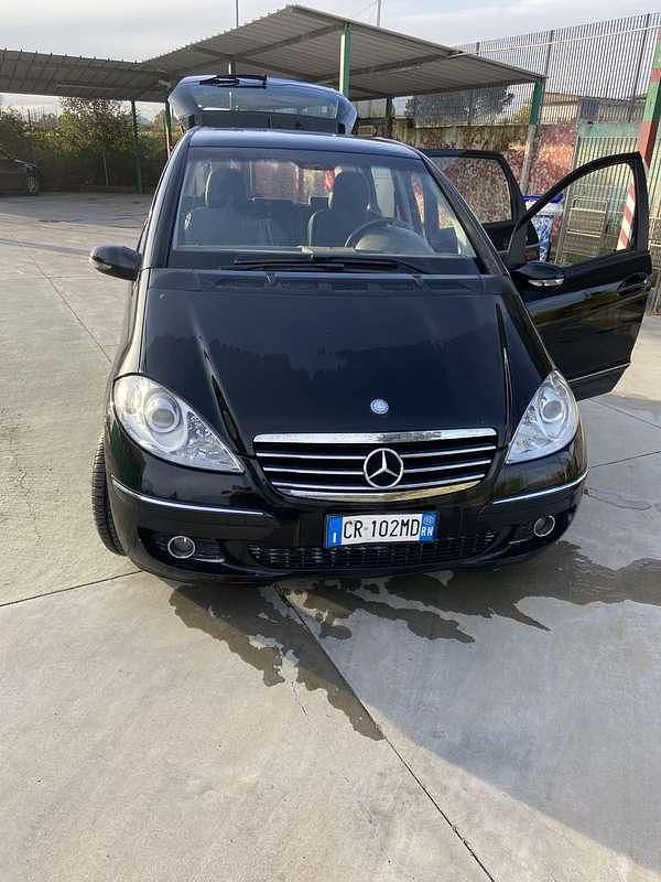 Usata 2005 Mercedes A180 Avantgarde Monovolume | 1800 € (Buon prezzo) - Immagine 1/4