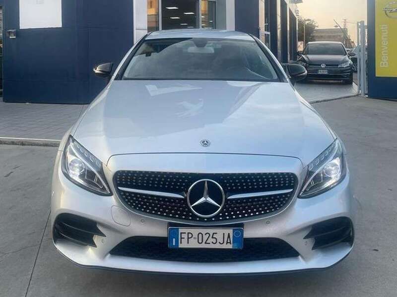 Usata Mercedes C220 Premium Plus 170 CV (125 kW) 2018 Argento Coupé
