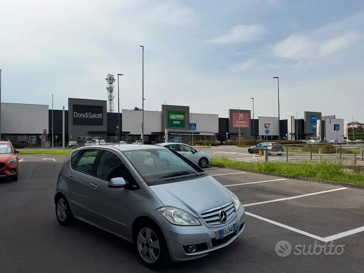 Usata Mercedes A160 Edition 95 CV (69 kW) 2010 Grigio Berlina