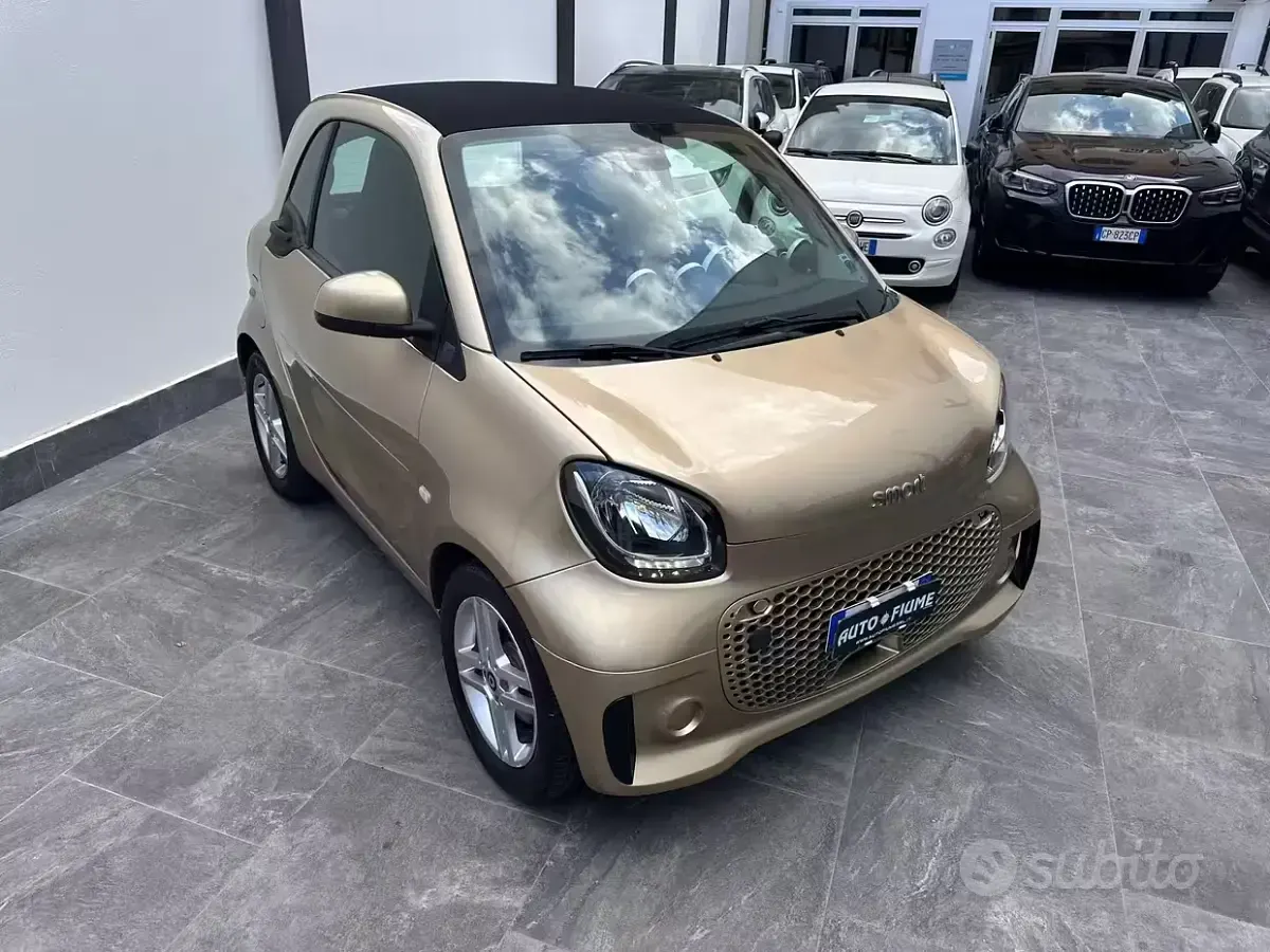 Usata Smart ForTwo Electric Drive Passion 41 kW (56 CV) 2020 Beige Berlina