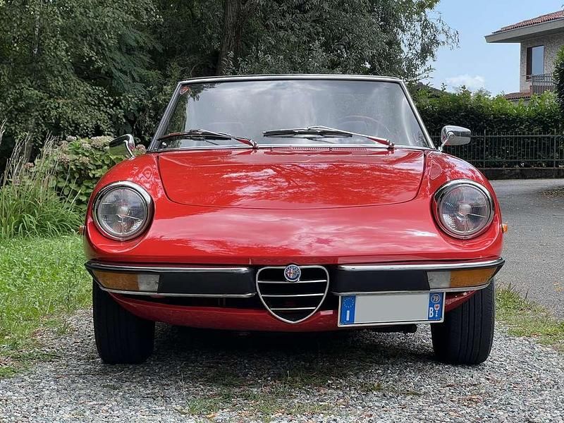 Usata Alfa Romeo Spider Veloce 128 CV (94 kW) 1979 Rosso Cabrio