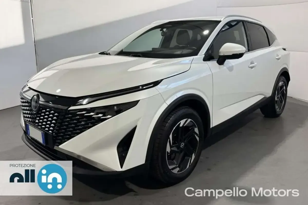 Usata Nissan Qashqai N-Connecta 140 CV (102 kW) 2025 Bianco SUV