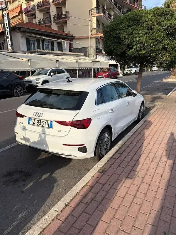 Usata Audi A3 Business 116 CV (85 kW) 2020 Berlina
