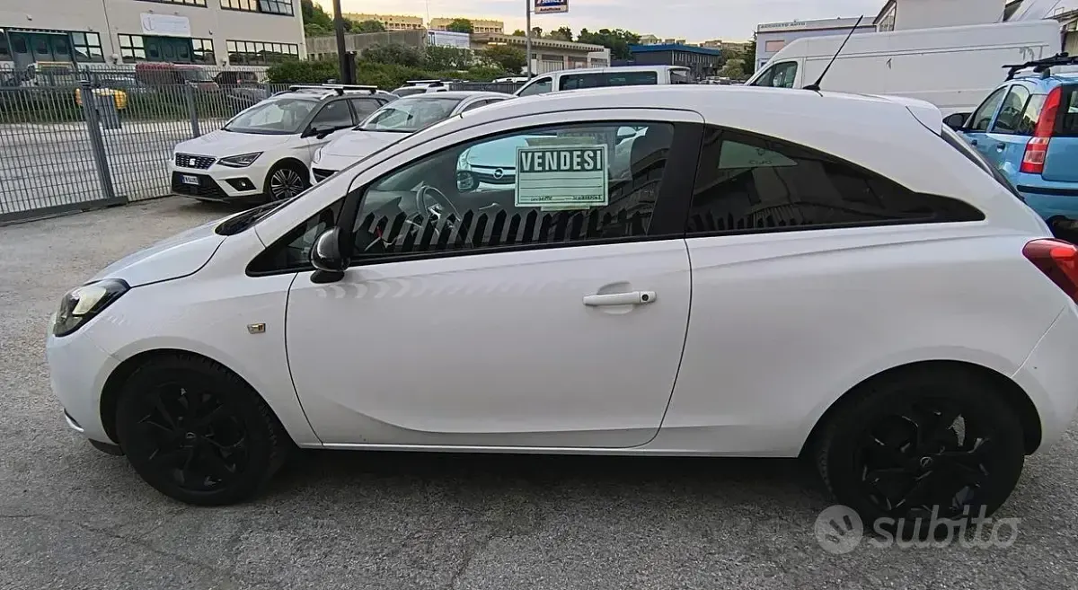 Usata Opel Corsa 75 CV (55 kW) 2016 Bianco Utilitaria