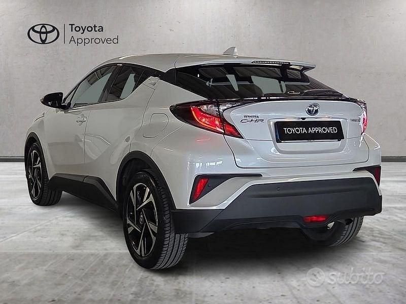 Usata Toyota C-HR Trend 122 CV (89 kW) 2022 Bianco SUV