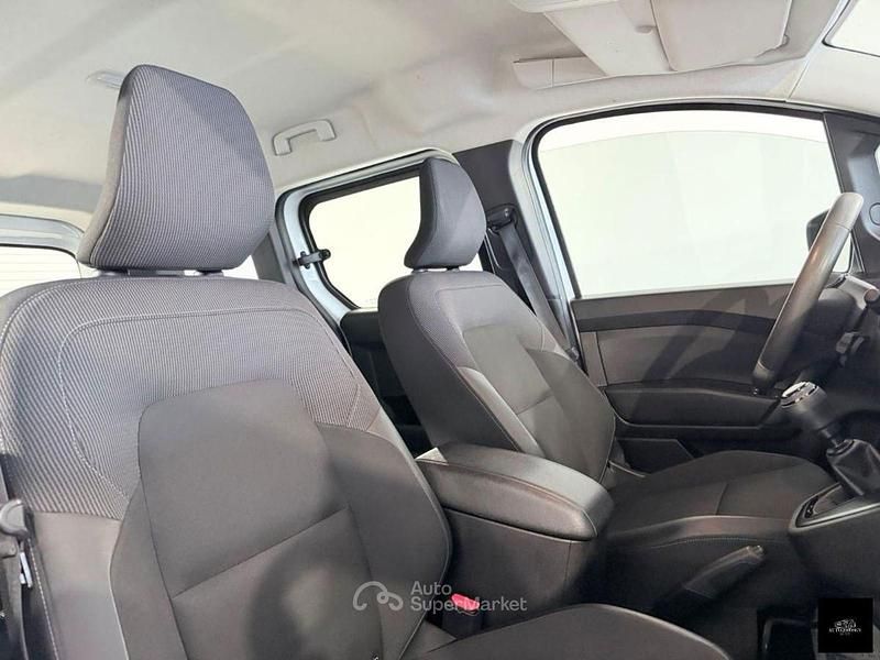 Usata Renault Kangoo Equilibre 117 CV (86 kW) 2023 Bianco Monovolume