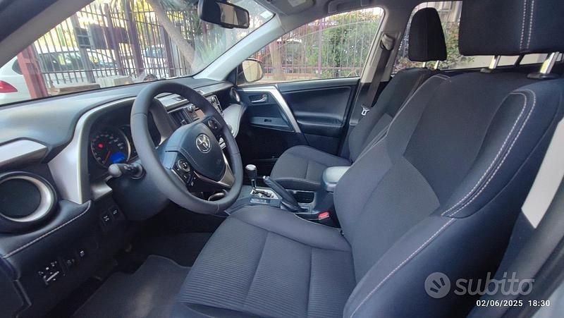 Usata Toyota RAV4 2013 Grigio SUV