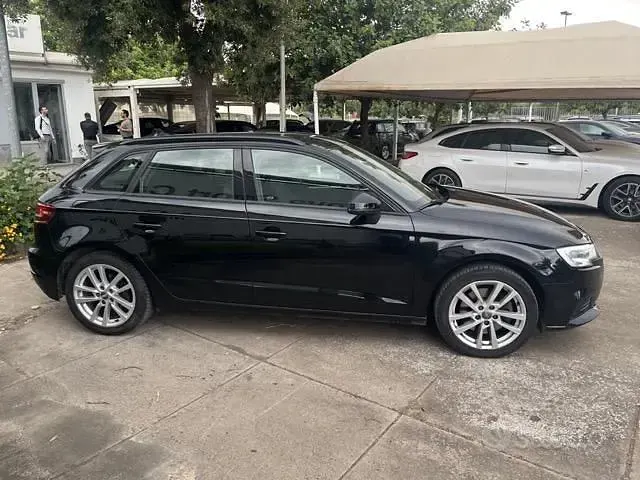 Usata Audi A3 Admired 150 CV (110 kW) 2019 Nero Berlina