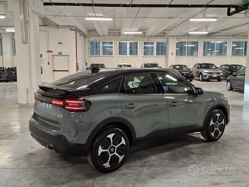 Nuova Citroën C4 PureTech 131 CV (96 kW) 2025 Verde SUV
