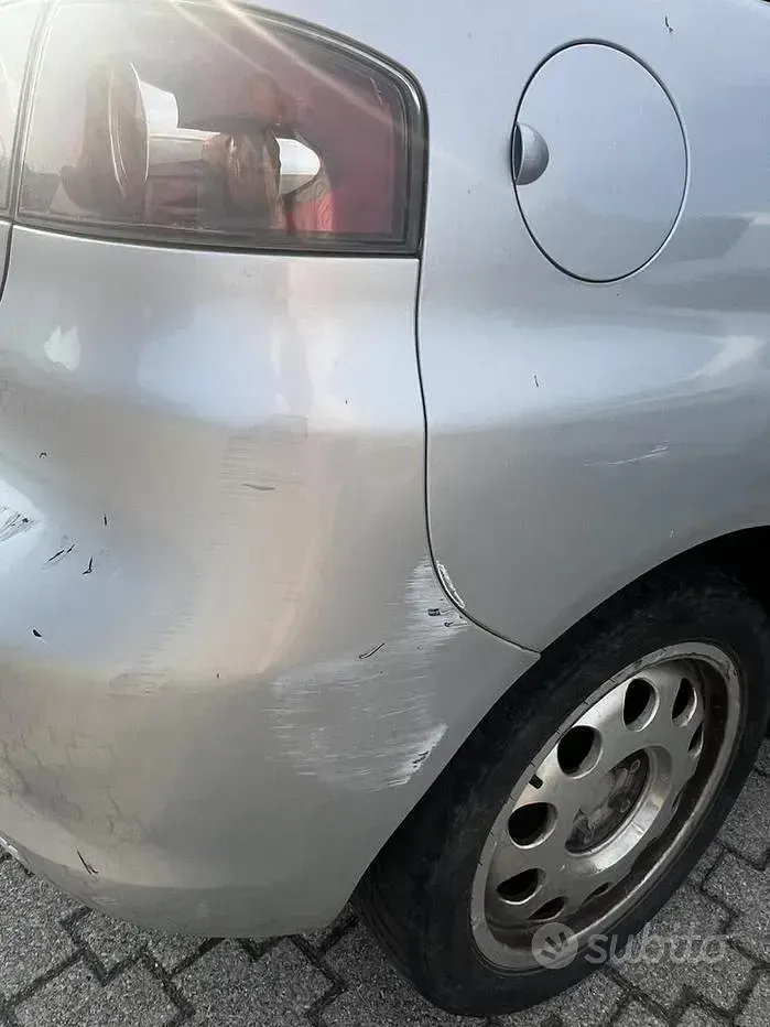 Usata Seat Ibiza 80 CV (58 kW) 2006 Grigio Utilitaria
