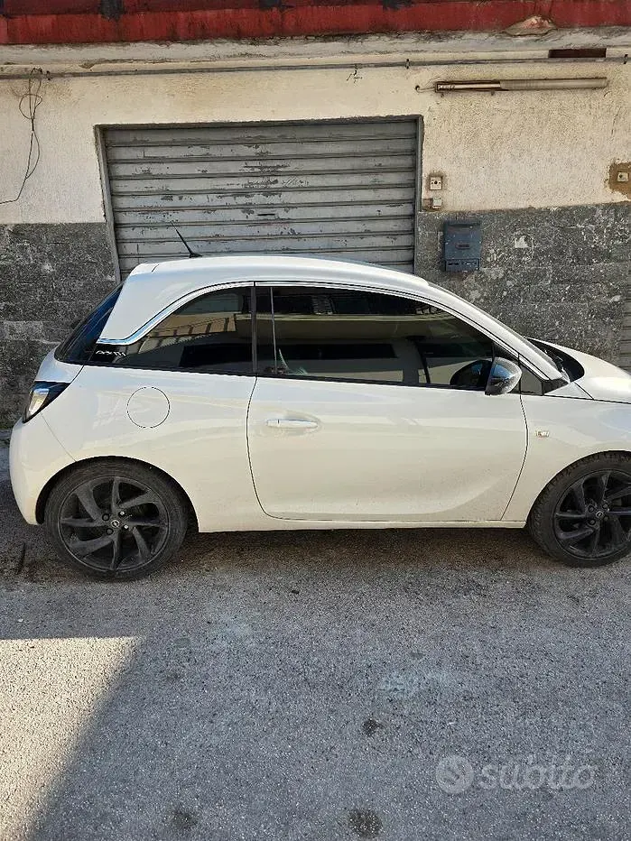 Usata Opel Adam 87 CV (63 kW) 2014 Bianco Utilitaria