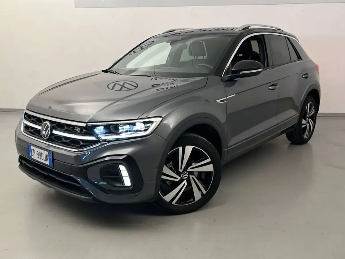 Usata VW T-Roc R-line 150 CV (110 kW) 2023 Nero SUV