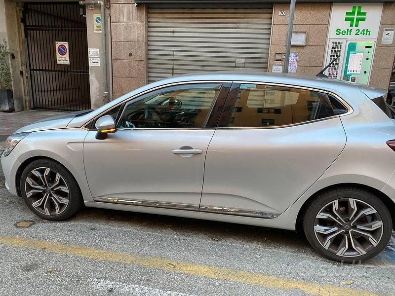 Usata Renault Clio 2020 Grigio Coupé