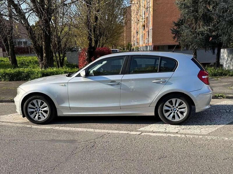 Usata BMW 116 116 CV (85 kW) 2009 Argento Utilitaria