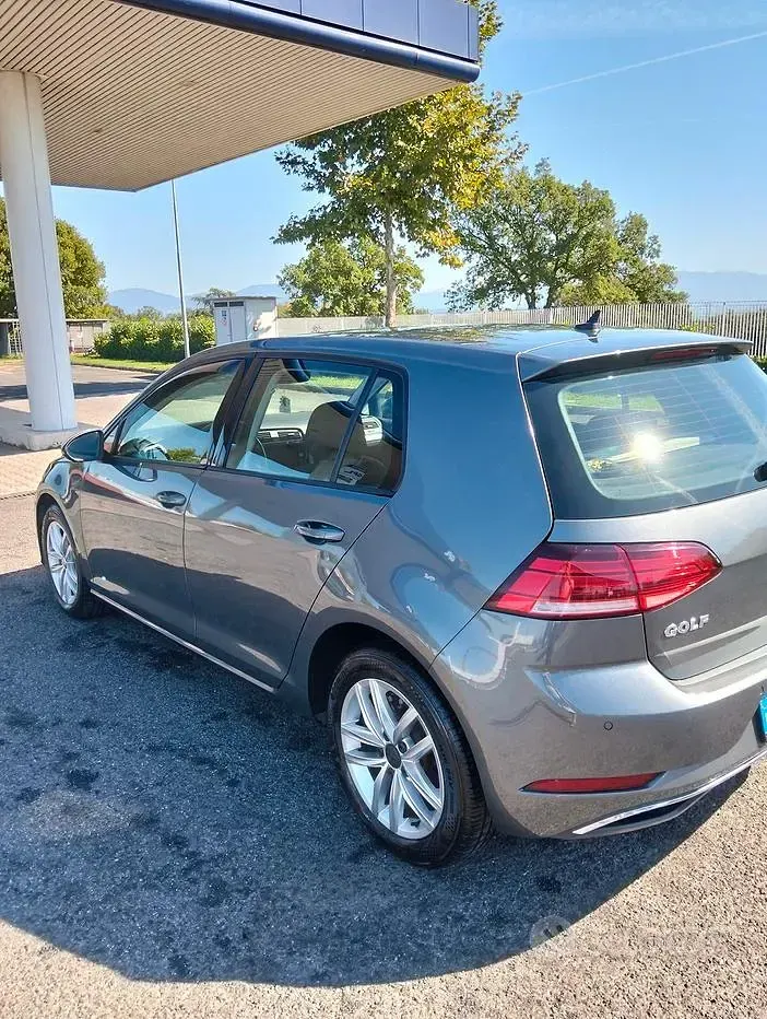 Usata VW Golf VII Highline 116 CV (85 kW) 2018 Utilitaria