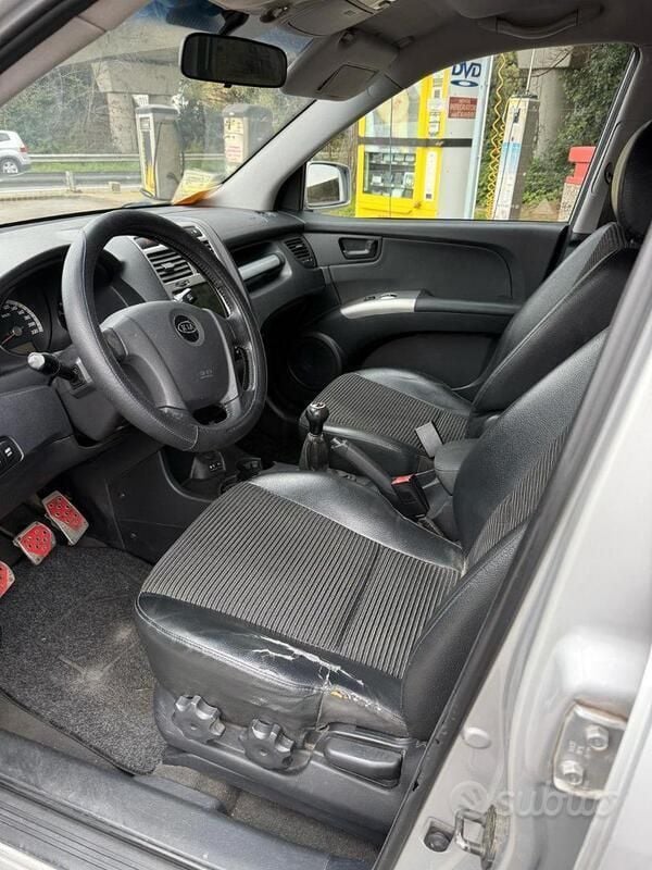 Usata Kia Sportage 140 CV (102 kW) 2007 Grigio SUV