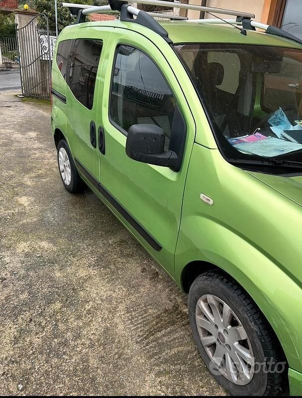 Usata Fiat Qubo Trekking 95 CV (69 kW) 2011 Verde Monovolume