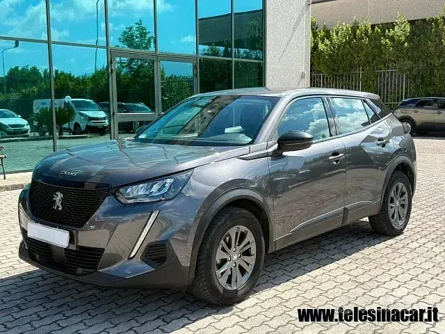 Usata Peugeot 2008 Active 101 CV (74 kW) 2022 Grigio SUV