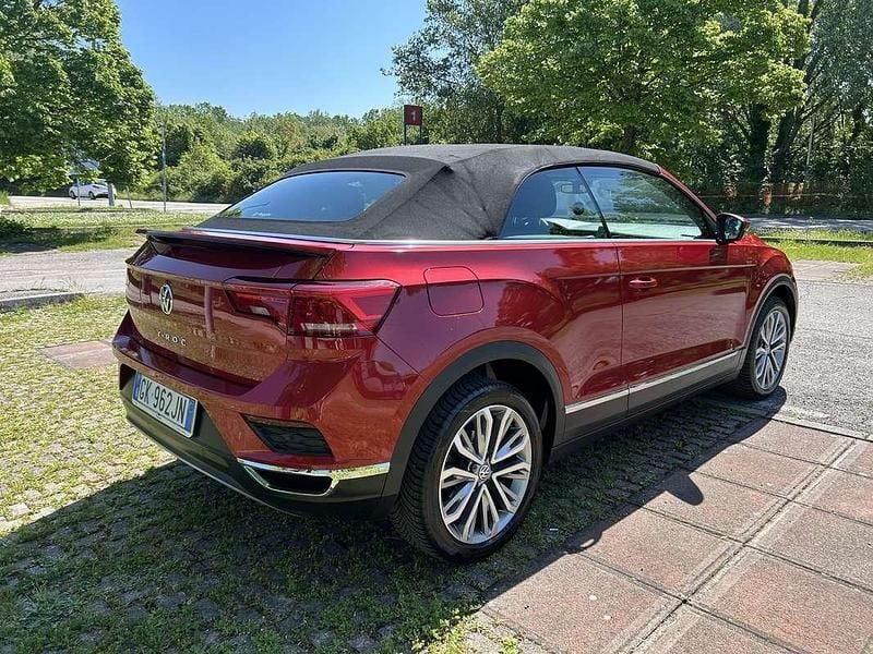 Begagnad VW T-Roc Cabriolet Style 150 HK (110 kW) 2021 Röd Cab