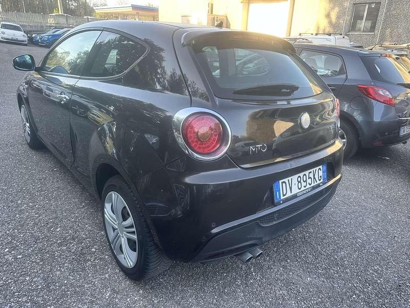 Begagnad Alfa Romeo MiTo Distinctive 155 HK (114 kW) 2009 Svart Halvkombi