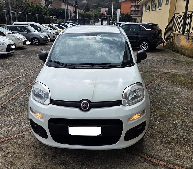 Usata Fiat Panda Lounge 84 CV (61 kW) 2018 Bianco Utilitaria