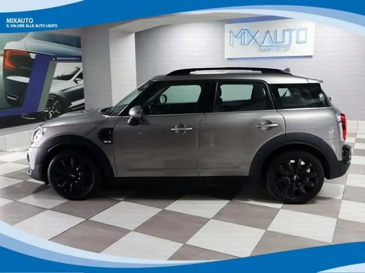 Usata Mini One Countryman 116 CV (85 kW) 2018 Grigio SUV